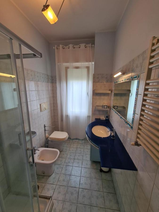 La Pioggia Nel Pineto Apartment Gaeta Bagian luar foto