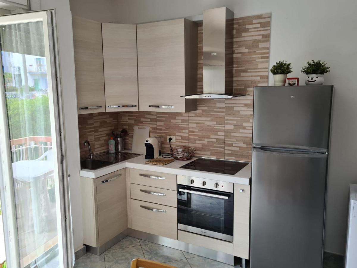 La Pioggia Nel Pineto Apartment Gaeta Bagian luar foto